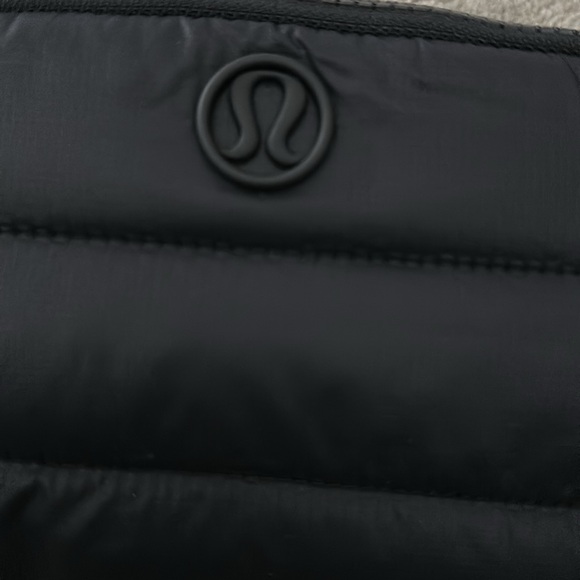 Lululemon everywhere belt bag, Wunder Puff - black NEW - Picture 5 of 6